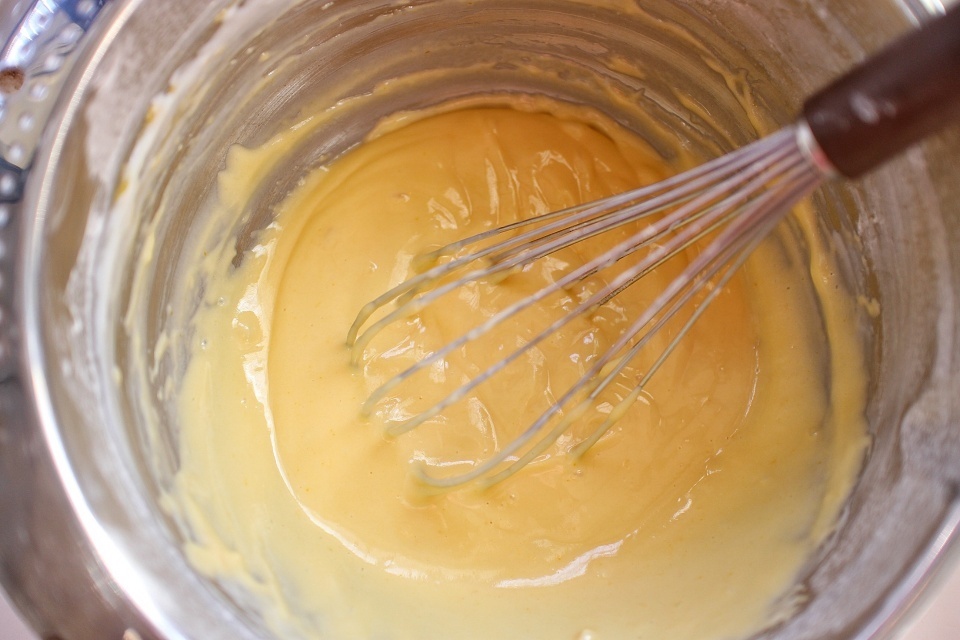 此款小蛋糕好吃又好看，比蛋糕店的香多了，没想到做法竟如此简单