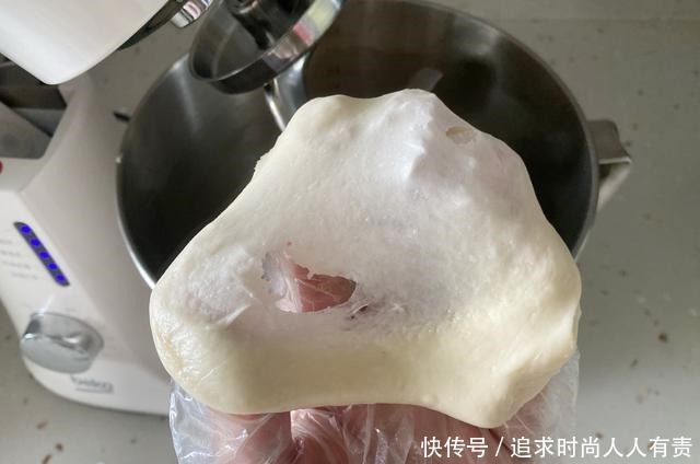 美味|想吃红豆饼别再买了,在家用面粉就能做,咬一口层次分明香酥美味