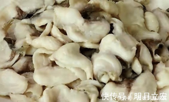 鱼骨|这样的草鱼你吃过吗，鲜香麻辣，让你过足瘾