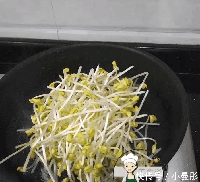 黄豆芽|冷天没胃口吃饭, 我炒了这素菜, 清香脆嫩, 立马胃口大开, 吃撑了