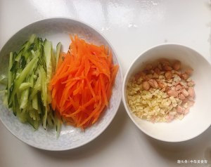 筋道|1分钟教你在家做凉皮,爽滑筋道,干净又卫生,孩子一次都吃两碗