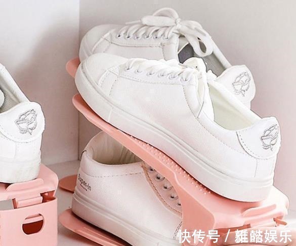 玄关|参观新搬来的女邻居家，门口从不堆鞋子，真有创意，干净又整洁！