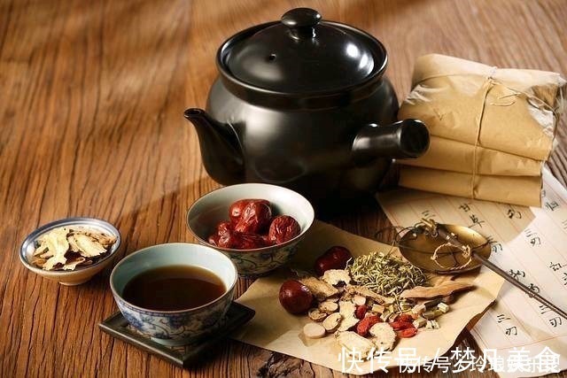 黄精|气血足不足,就看这2处!4味中药泡茶喝,就能大补气血,百病不生