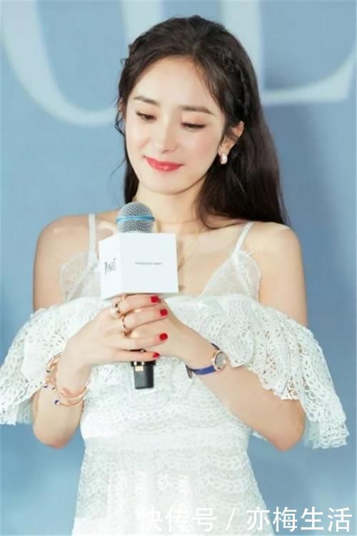 头型|你适合留“披发”还是“扎发”?关键看这5点,其中第二点很重要