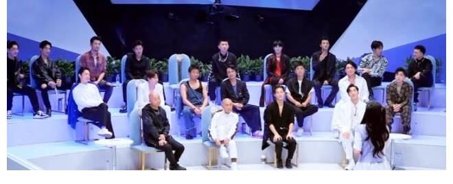 《追光吧》镜头分配引热议,6人舞台被剪,张晓龙:一碗水要端平