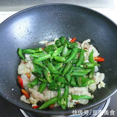 小米辣|#巨下饭的家常菜# 中国最贵的辣椒，做小炒肉真香