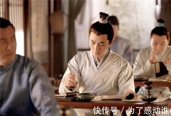 范进中举!范进中举后为何会发疯?把他的官职放到今天,你可能比他还疯狂