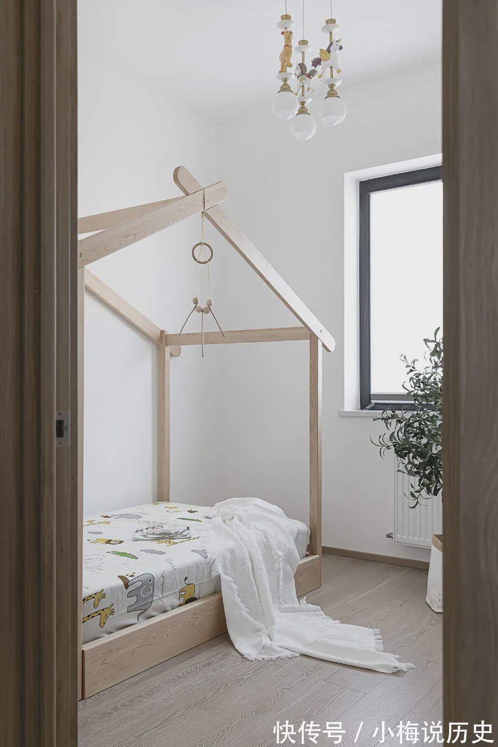 耐看|“穷装”反而更干净舒适,103㎡色调高度统一,耐看极了