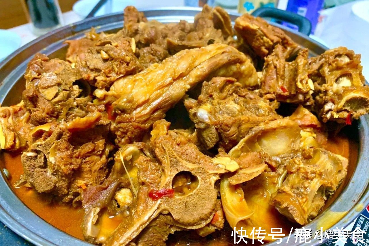 滋补|羊肉最滋补的部位不是羊腩，而是不起眼的它，钙质丰富，炖汤特鲜