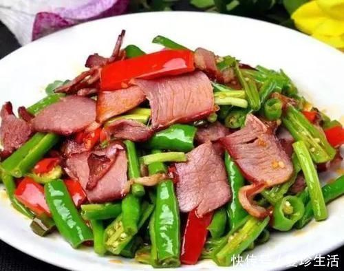 蒜薹丁|十道压得住场面的家常菜，这味道真是绝了快点收藏起来在家做