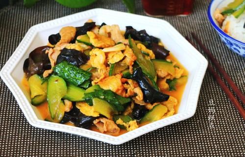 年夜饭，这8道菜简单又好吃，厨房小白也能轻松搞定