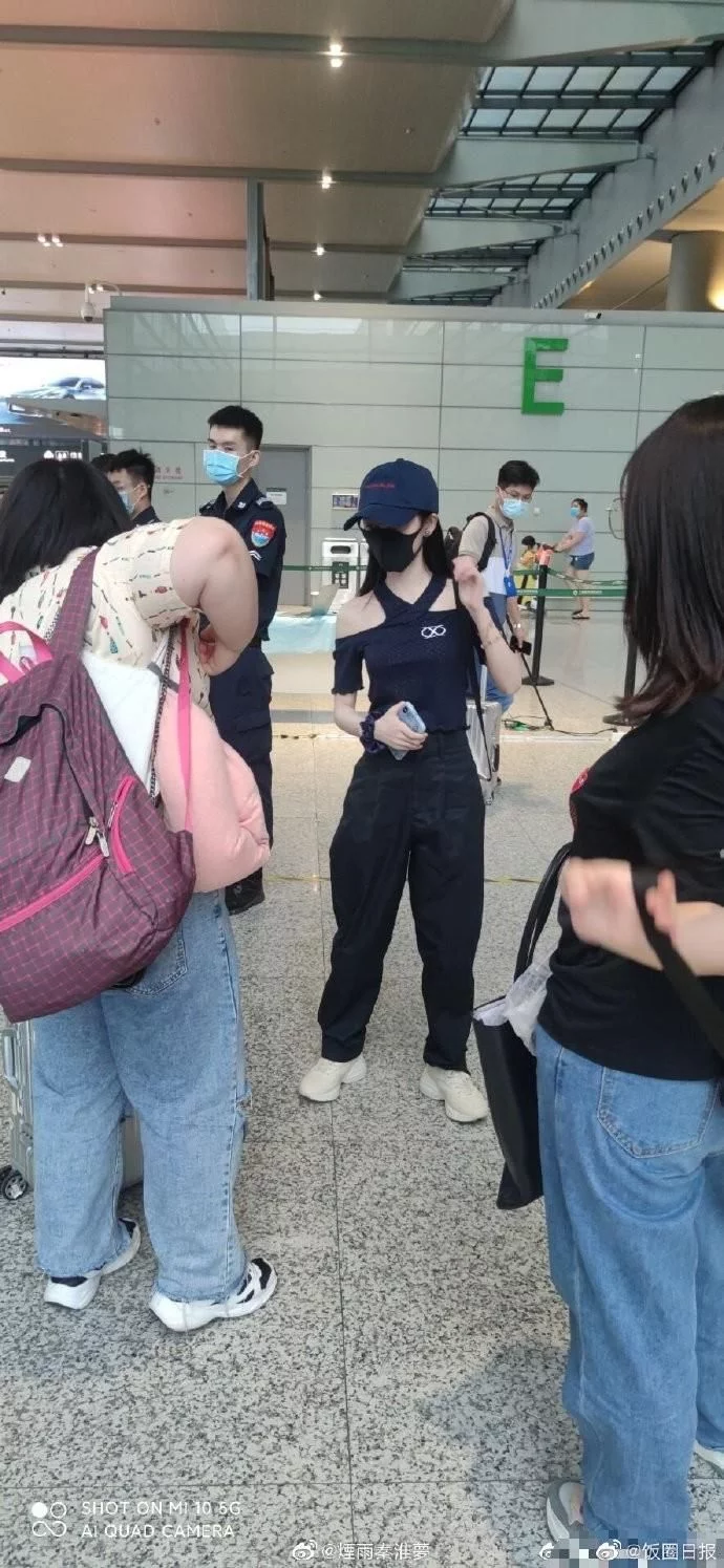 美女全身照