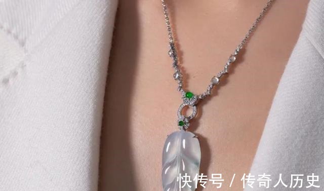 翡翠种&都说翡翠以绿为贵，为何周韵只喜欢无色的翡翠呢！