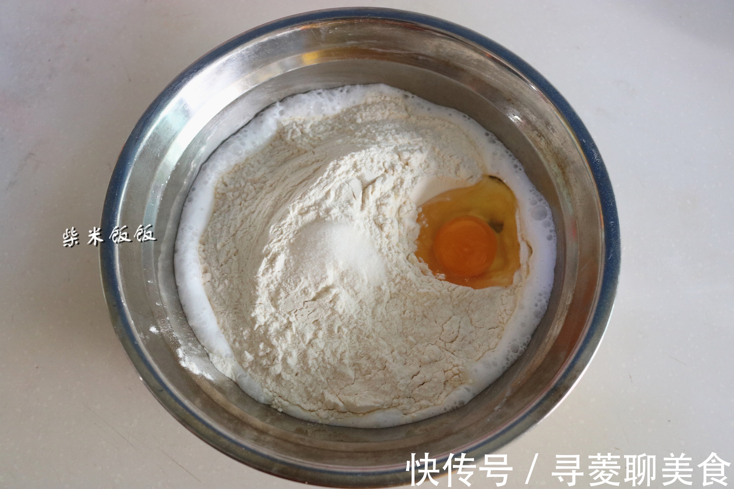 油条|炸油条,到底需不需要酵母油条老板告诉你配方,和买的一个味
