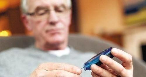 果汁|有糖尿病的人，吃饭时牢记5句话，一个月后血糖会悄悄下降