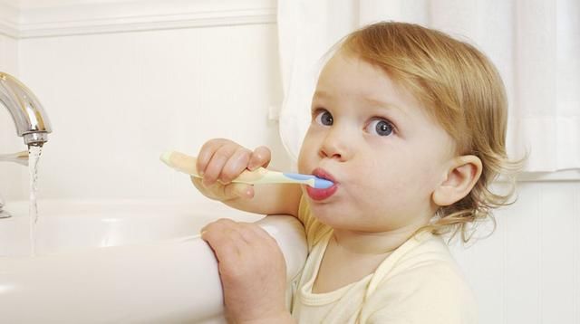 宝宝|宝宝不爱刷牙怎么办 小套路用起来