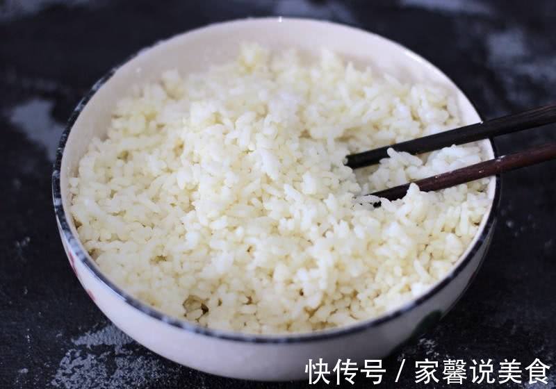 剩米饭别只会蛋炒饭啦!教你这样做更实用,吃过后整天盼着剩米饭