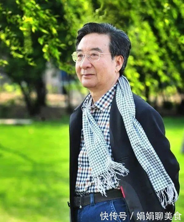 楷书$中书协副主席旭宇的楷书,是一种碑帖结合的创新还是高级涂鸦?