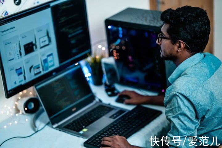 监控|用一只自动移动鼠标，就能拿回打工人的「厕所自由」？