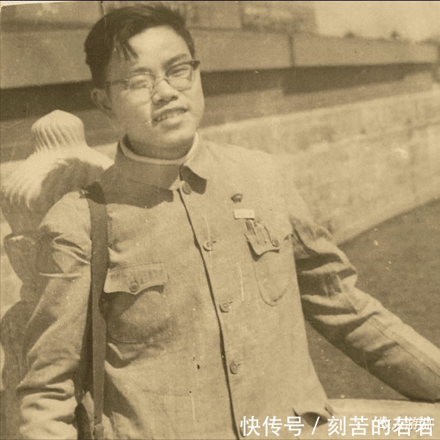 杨慧芬#“百变”作家叶永烈一生出版180多部作品,自曝小学作文不及格