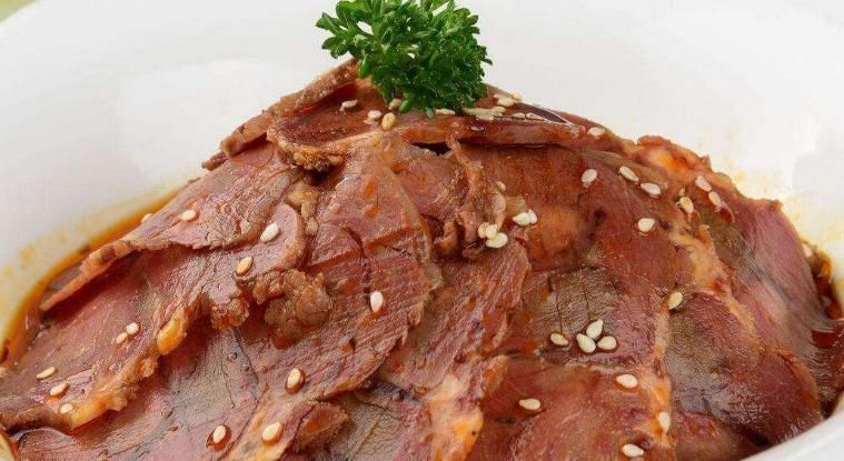 发柴|卤牛肉时，一定不要放它！放了它这锅就毁了，难怪牛肉发柴有怪味