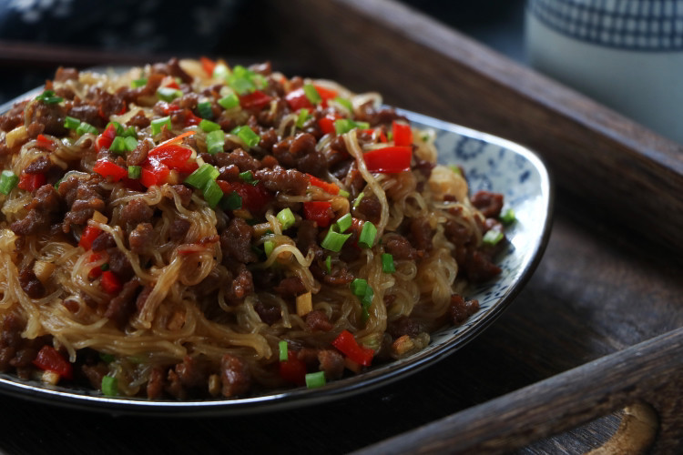 女儿就馋这道菜，三天两头吵着要吃，贵点没事，比肉营养