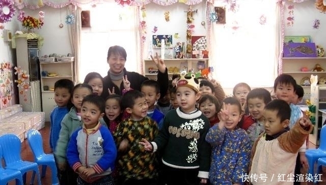 退回|孩子幼儿园过生日，妈妈送蛋糕被原封退回，老师：蛋糕太小了