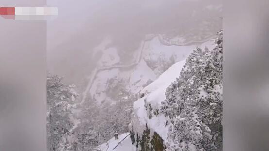 游客|突降暴雪！2000名游客滞留！