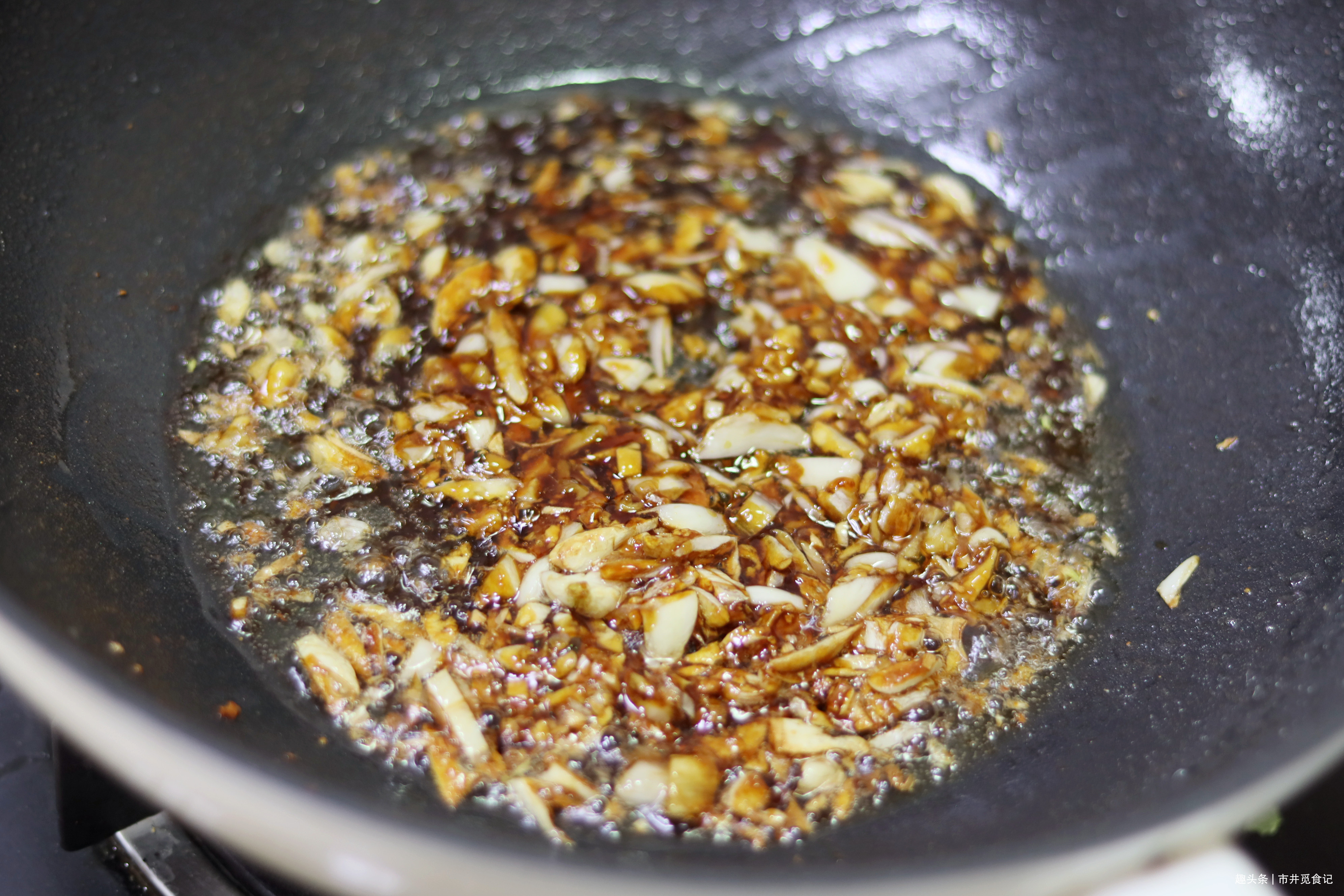 做蚝油生菜,很多人忽略了这一步,教你正确做法,生菜翠绿味道香