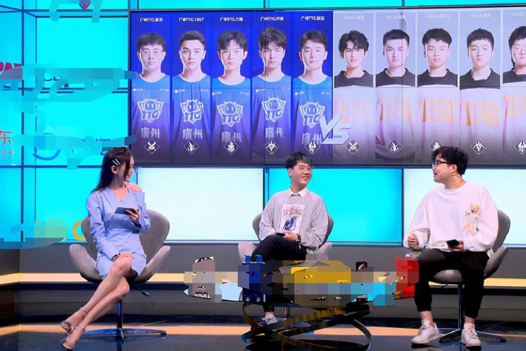 教练|LGD大鹅大乔13连胜，逆转击败E星，解说佩服林教练：铁头娃