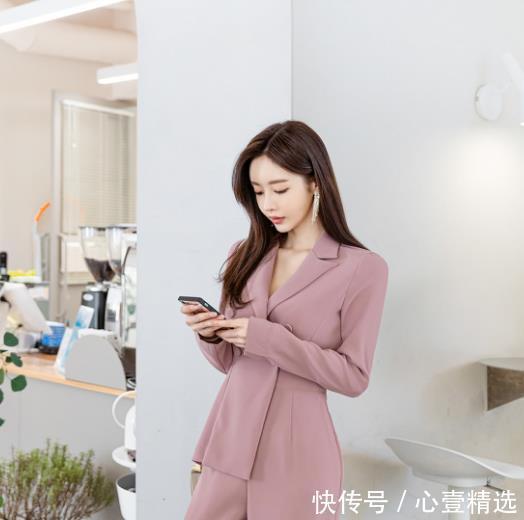 孙允珠|女神孙允珠高清时尚搭配:璀璨萤纱水溶浅粉色气质西装