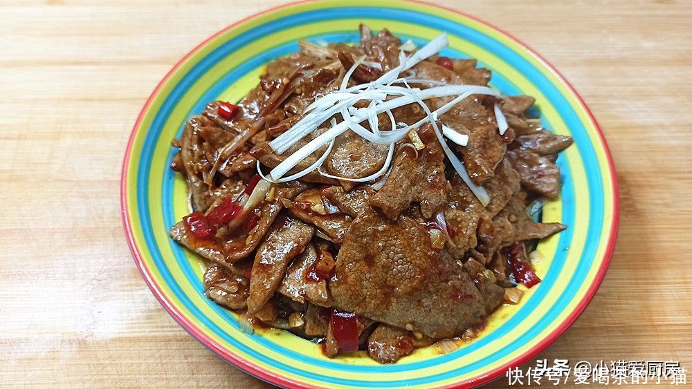 小猫教你这么做“鱼香猪肝”,做出来口感滑嫩,味道香鲜,特好吃