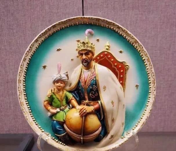 帖木|帖木儿墓中发现石碑,刻有一首短诗,学者:刻字者用此诗警告世人