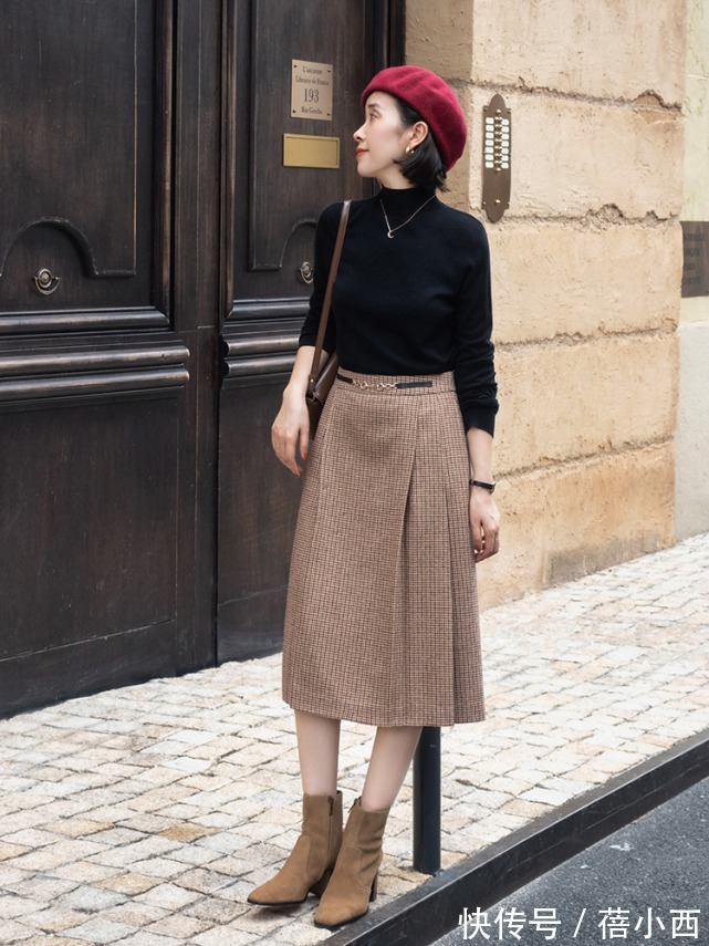 搭配|今年建议多穿“半身裙”,搭配针织衫、西装、大衣,保暖又时髦