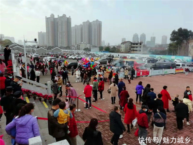 衡阳雁峰区：大年初一，东洲岛景区迎来近两万游人