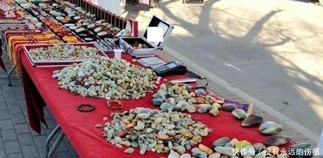 石头|因改名而“暴涨”的玉石,一块石头炒至1000万,如今摆地摊无人要