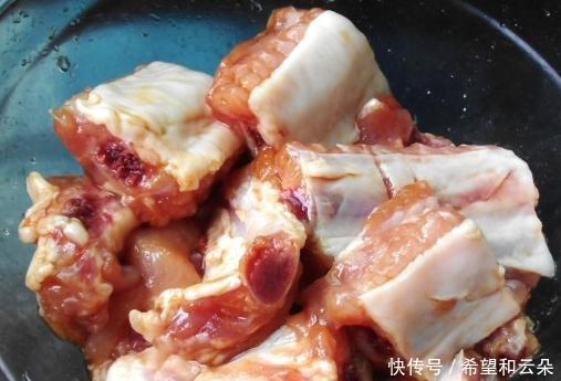 排骨|排骨美味的方法不是炒或炖，他很好吃，但不着火