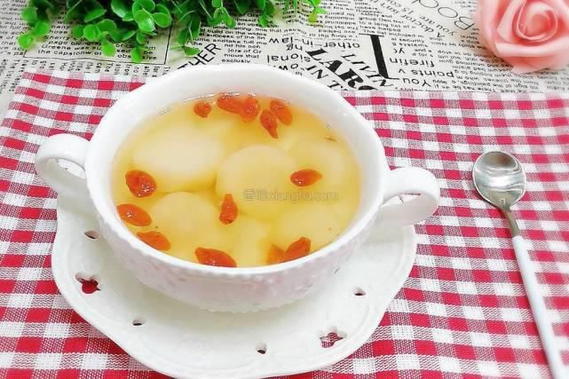  上桌|5元一斤的“水果王”，熟吃比生吃更营养，煮煮端上桌巨受欢迎