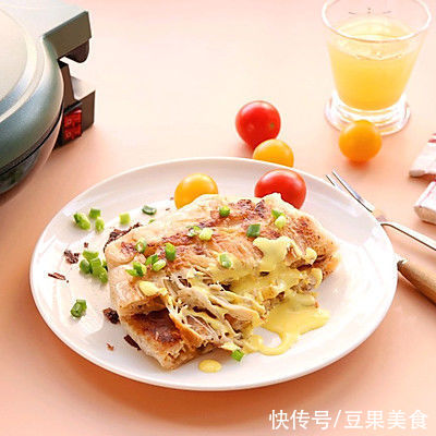 懒人界爆款美食-芝士鸡肉饼