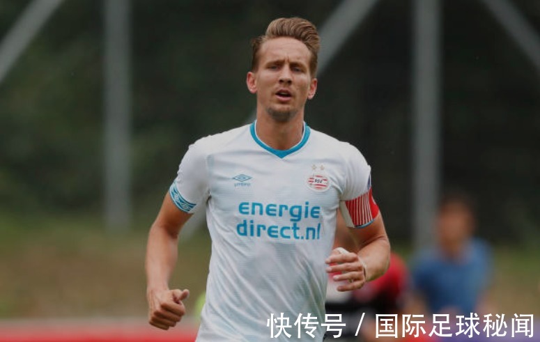 普斯卡什|备胎变身楷模!他是巴萨逆境中最意外的功臣