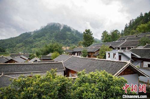 老屋变民宿 贵州山民春节“不打烊”