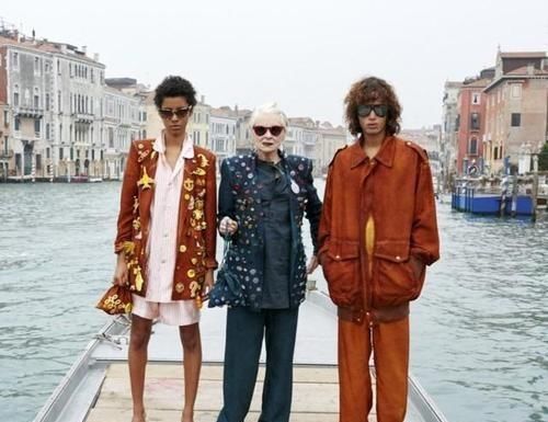 伍德|“朋克教母”薇薇安：终嫁给小25岁学生，结婚20多年至今恩爱至极