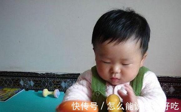 婴儿|宝宝聪不聪明,看1岁时有没有这些表现,全中说明是个小天才