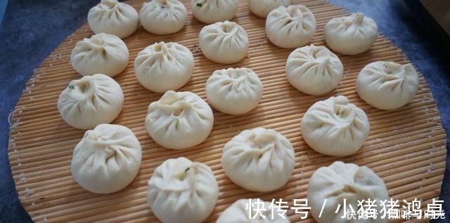 包子|蒸肉包时,掌握这3点,包子饱满不回缩,汤汁浓郁回味无穷!