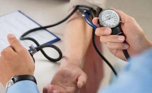 高血压|长期服用降压药,要观察身上的这3种变化,别不当回事