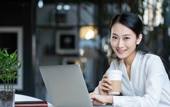 甲状腺|每天一杯牛奶，35岁高管查出甲状腺癌，医生：这2物胜过“砒霜”