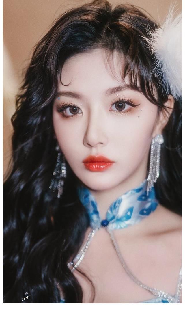 孔雪兒|孔雪兒加盟《爆裂舞臺》，網(wǎng)友期待值高，她和吳宣儀誰更有路人緣