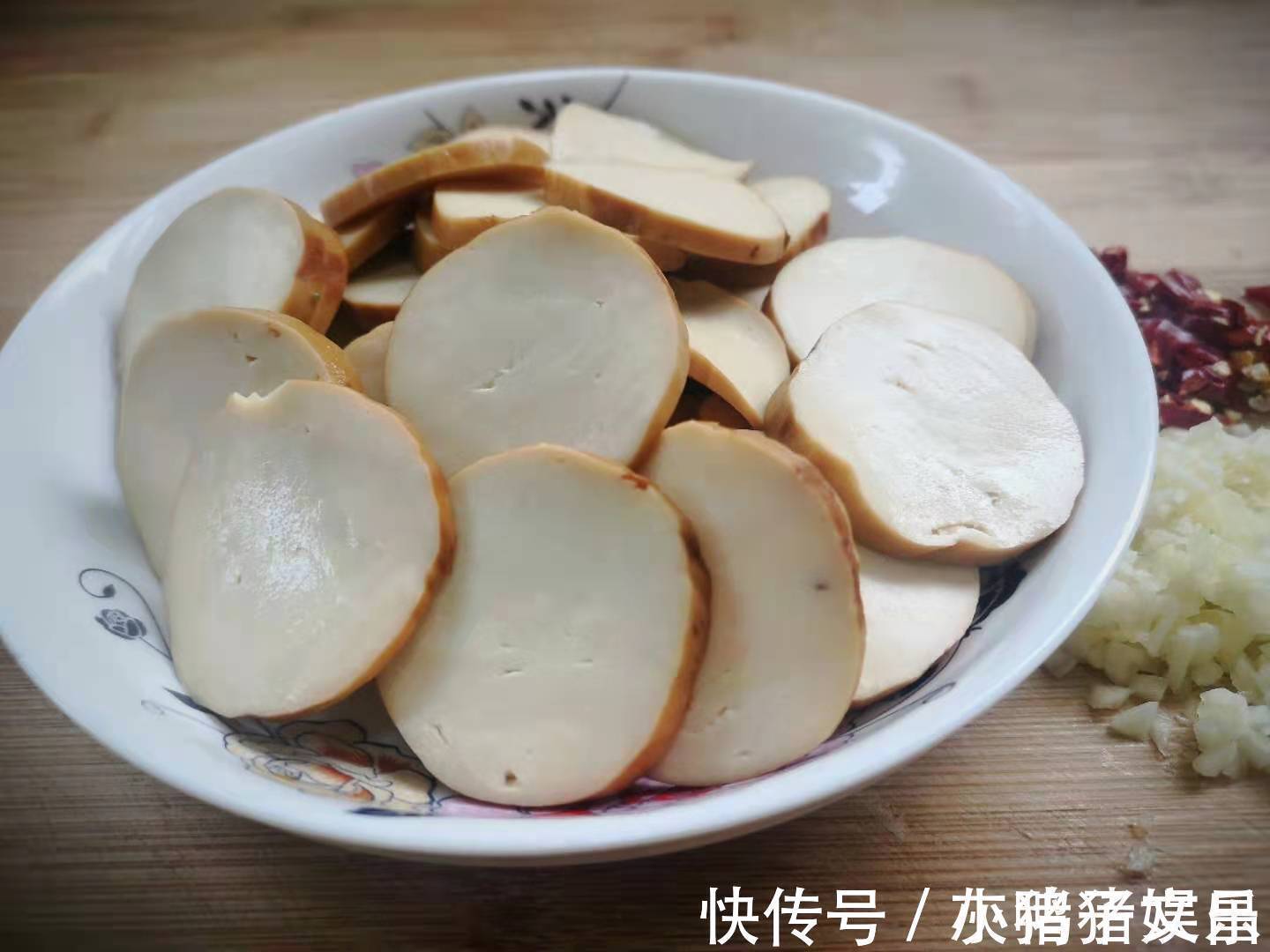 西兰花和它是绝配,10分钟上桌,便宜又营养,大人小孩都爱吃!