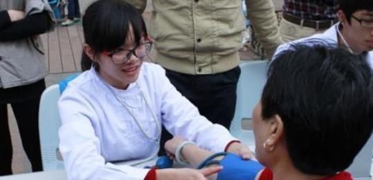 小李|醫生提醒：有高血壓之后，這些動作最好別做了，容易導致危險