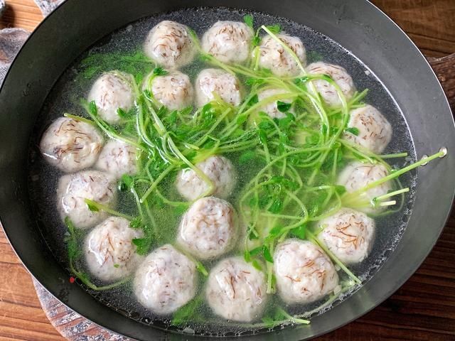 遇上这菜从不手软，2元1斤，简单一煮，营养全面又鲜美